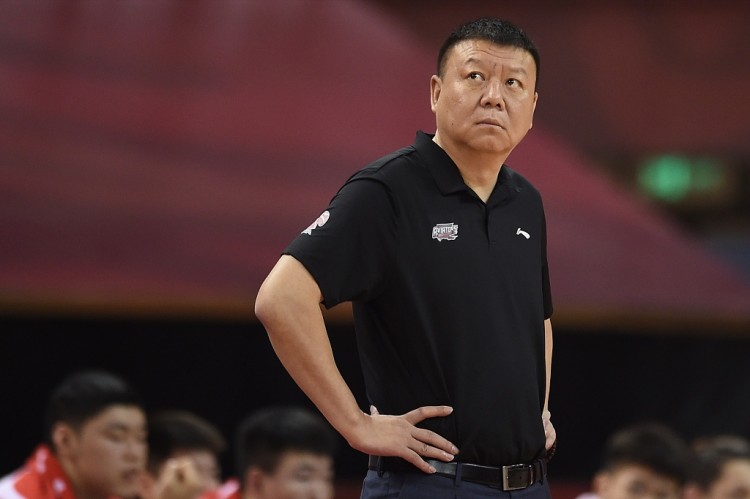 媒体人：U16男篮教练组在布局 王建军&刘鹏都带队打进过CBA四强 