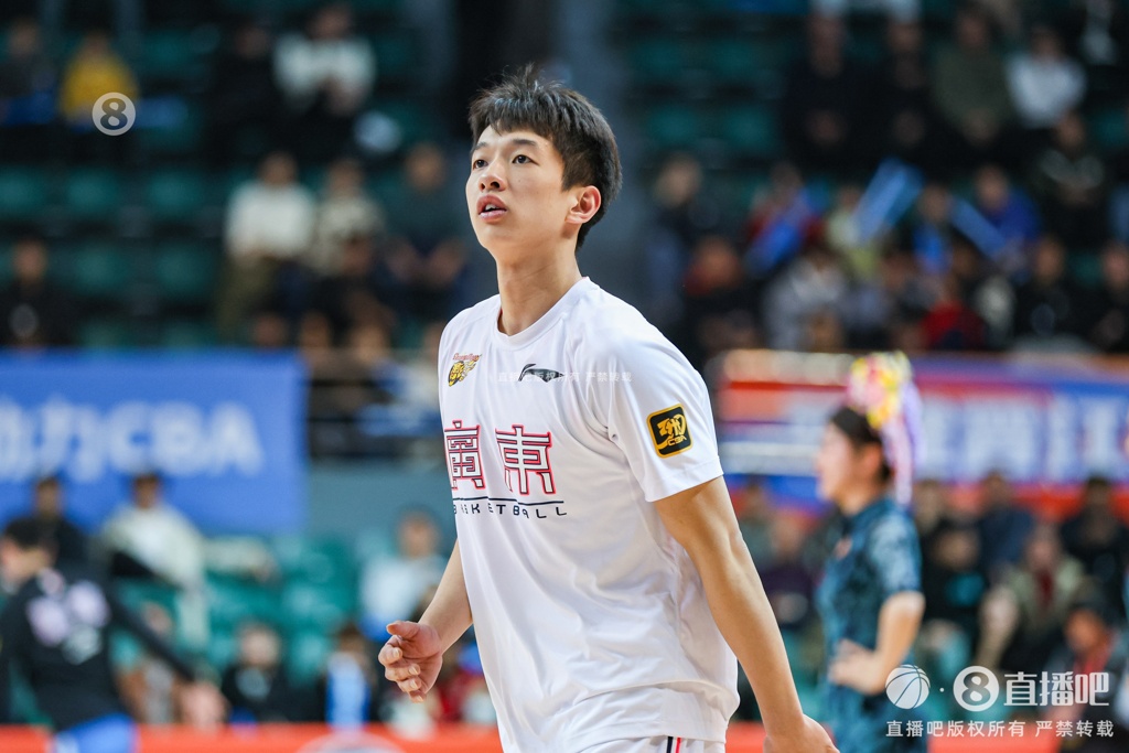 探长：杨溢的问题是无法在高端局给球队带来帮助 确实是天赋所限 